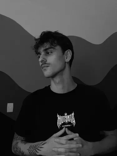 Luan Machado, tatuador da Clash Tattoo